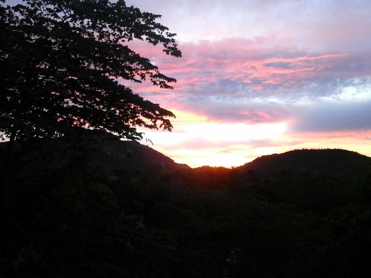 Kum Nangpaya Hotel Kaeng Kachan Buitenkant foto