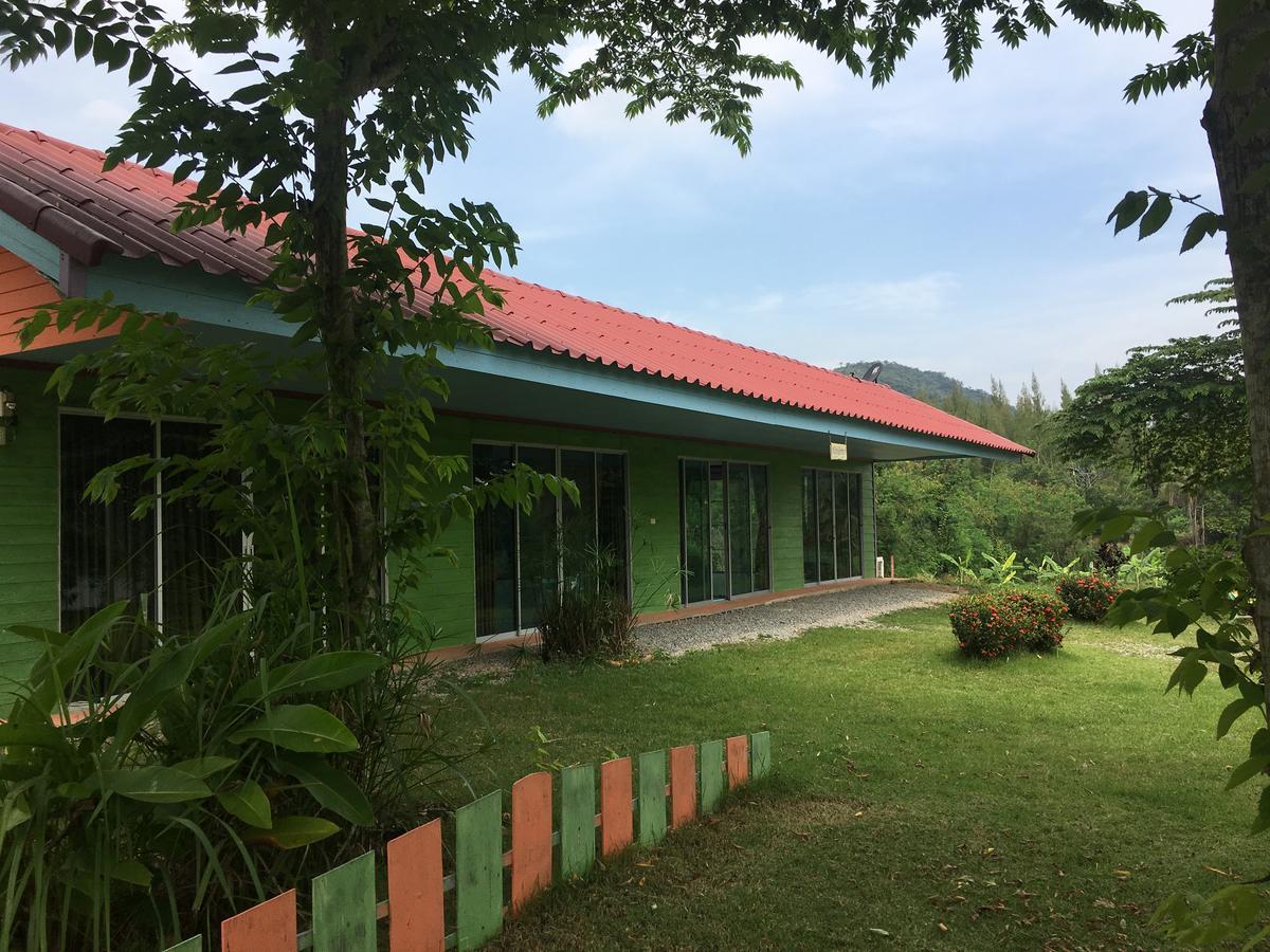 Kum Nangpaya Hotel Kaeng Kachan Buitenkant foto